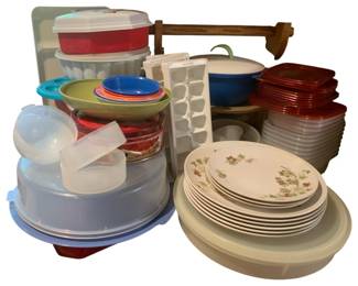 180 - Lot of Plastic Dishware and Storage