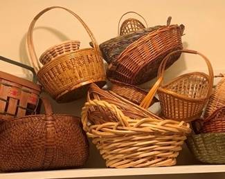 393 - Shelf Lot of Assorted Baskets