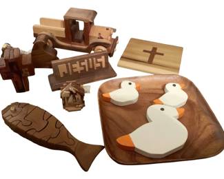 260 - Assorted Wood Carved Items