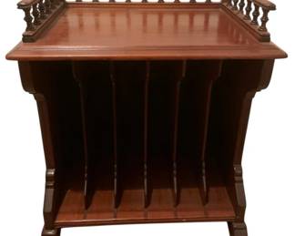 313 - Wooden Record Table (Description): 24 x 19 x 13.5