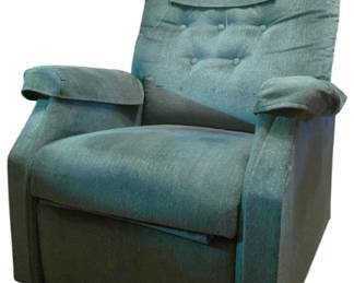 217 - Golden Technologies Lift Chair - 39 x 31 x 28 (Description): Used as is electric/electronic/mechanical item. No guarantee all components, untested.