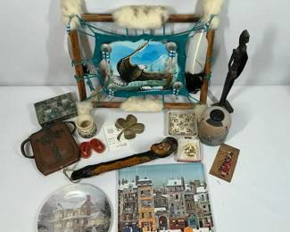 Collectibles  Souvenir Lot  Folk Art, Pottery  Keepsakes