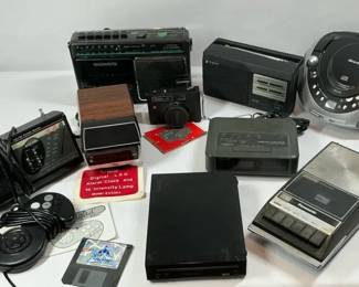 003 Electronics  Media Lot  Radios, Panasonic, Wii, Clock  More
