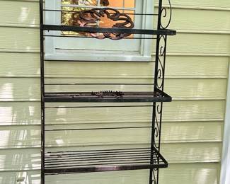 Outdoor Bakers Rack