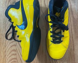 Nike Zoom Hustle 2009 Men's Basketball Shoes