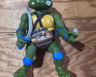 Vintage 1989 Teenage Mutant Ninja Turtles Leonardo Giant Action Figure