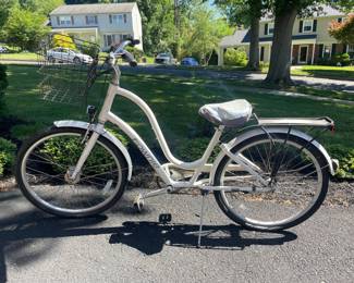 Electra Townie 7D EQ Step-Thru Cruiser Bicycle