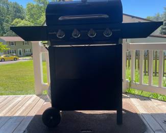 Char-Broil Advantage Series 4-Burner Gas Grill