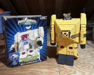 Power Rangers ZEO Pyramidas The Carrier Zord