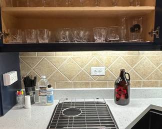 Assorted Glassware Set