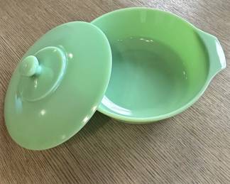 Anchor Hocking Fire King Jadeite Casserole Dish with Lid third image