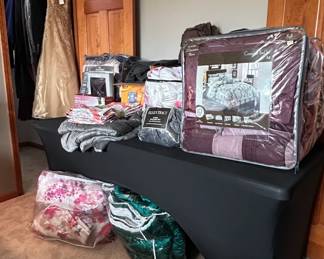 Piece Full Size Comforter Set and Ellen Tracy Piece King Sheet Set