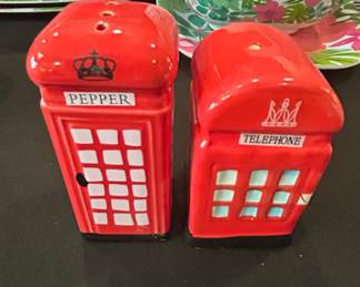 London Telephone Booth Salt and Pepper Shakers
