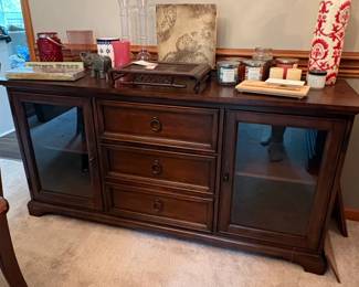 Thomasville Dark Wood Media Console with Glass Doors and Drawers