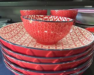 Red Geometric Pattern Ceramic Dinnerware Set by Dowan