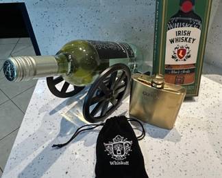The Glenlivet Flask and Whiskoff Wine Holder Set