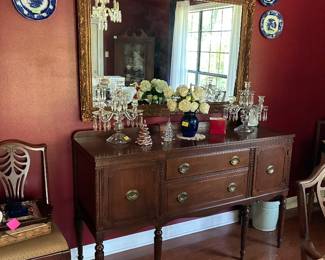 Federal style Buffet - Server