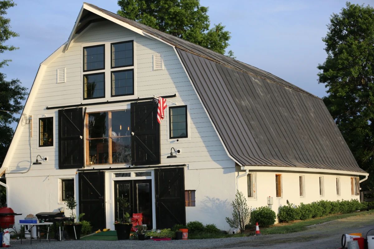 The Blue Sky Farm Barn, 37370 Allder School Road, Purcellville, VA 20132