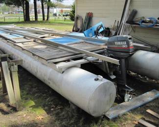 Pontoon with 30HP Yamaha - Boat redecked with 5/4 boards