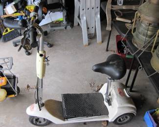 EV Rider City Shuttle Scooter - Needs Battery