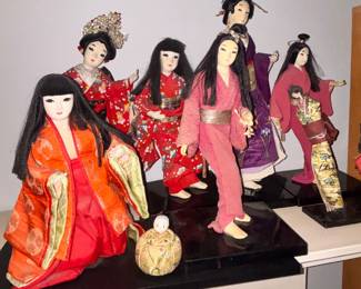 Stunning Collection of Japanese Kimono Dolls! 