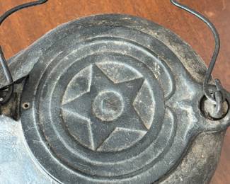 Large Cast Iron Boiling Pot