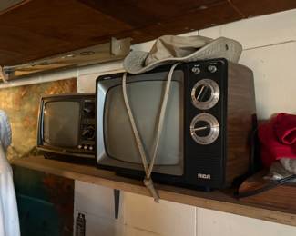 . . . vintage RCA TV
