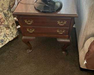 . . . Queen Anne lamp table