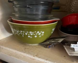. . . vintage Pyrex!