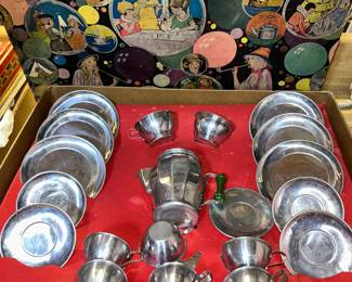CHILD'S COOKWARE