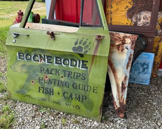 VINTAGE DOORS & FENDERS