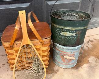 MINNOW BUCKETS