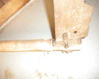 Cross cut handles are in great shape