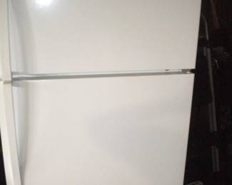 Medium size clean refrigerator