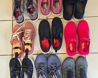 Women's shoes size 9