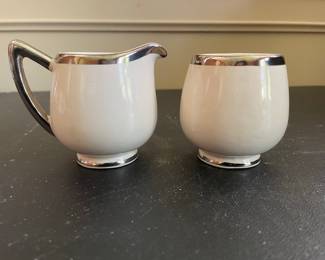 Creamer and Sugar Bowl Set