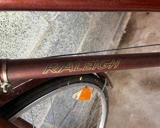 Vintage Raleigh Sports Speed Womens Cruiser Bicycle second image