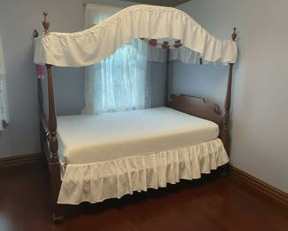Vintage Mahogany Four-Poster Canopy Bed Frame