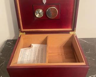 Mahogany Humidor with Hygrometer and Humidifier