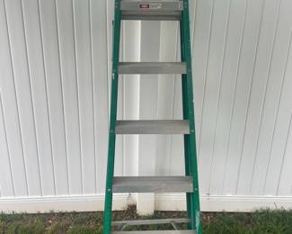Louisville Ladder 5-Foot Fiberglass Step Ladder