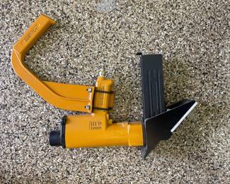 Bostitch MIIIFS Hardwood Flooring Stapler