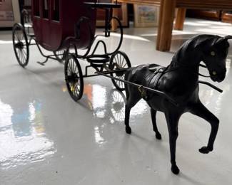 067 Vintage VictorianStyle Horse Carriage Scale Model