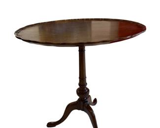 054 Antique Mahogany TiltTop Pie Crust Pedestal Table