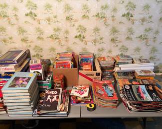 Vintage books, games & comics