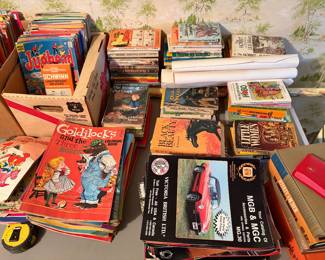 Vintage books, games & comics