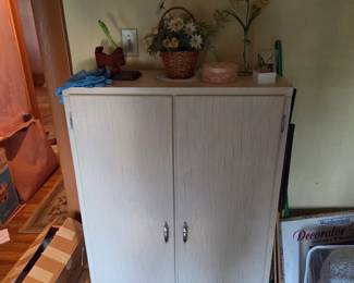 Vintage cabinet