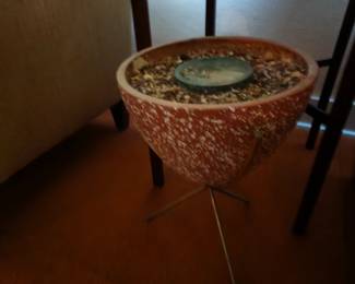 Mid century modern flower planter