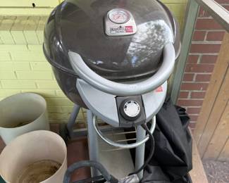 Grill, Planters