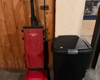 Vacuum, Trash Can
