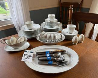 Heinrich H + C Platinum Rose China Set